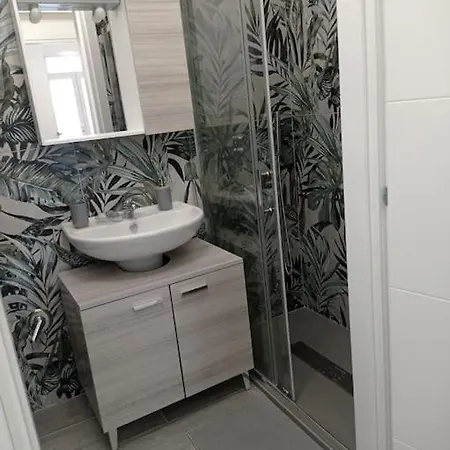 Iris Apartment, Comfort E Stile Nel Cuore Di * Bisceglie
