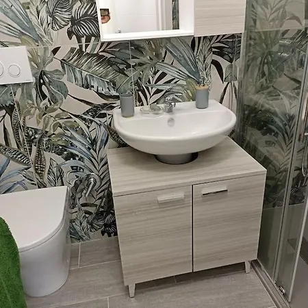 Iris Apartment, Comfort E Stile Nel Cuore Di Apartment Bisceglie