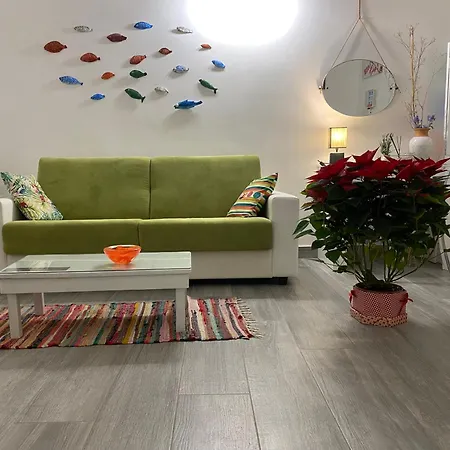 Iris Apartment, Comfort E Stile Nel Cuore Di Bisceglie